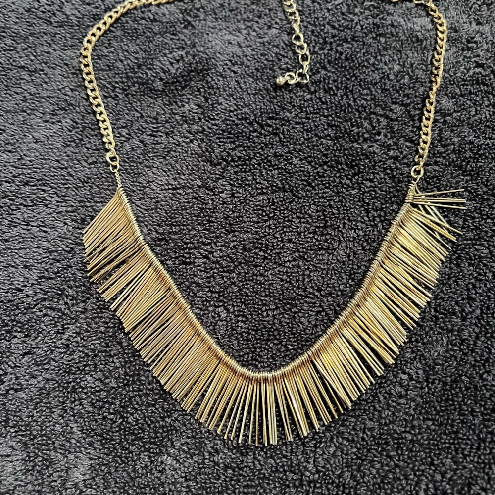 Elegant Gold Fringe Necklace